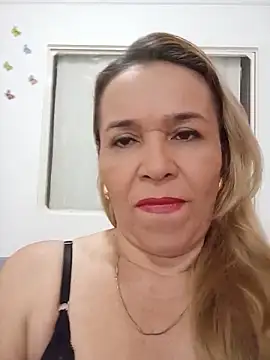 charlotte milf30 online show from 05-17-26, 01:29