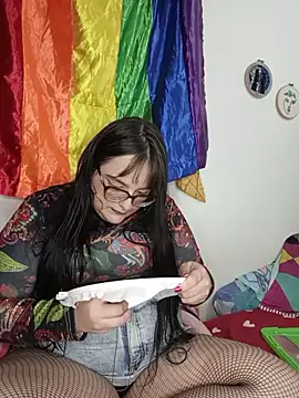 Snapshot of daphneev chatting on 07-18-26, 12:04 daphneev online show from 07-18-26, 12:04