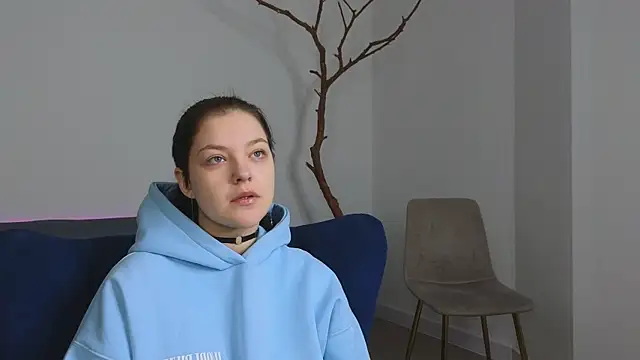 DeliaEffy online show from 03-24-26, 12:54