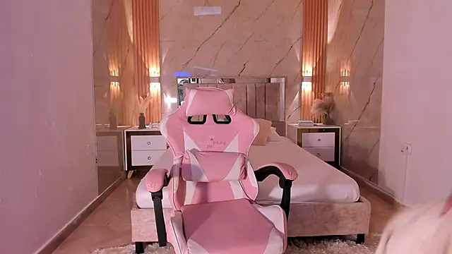 your whore Salome online show from 03-04-26, 06:47