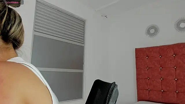 your whore Salome online show from 05-15-26, 08:27