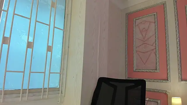 your whore Salome online show from 05-19-26, 08:04