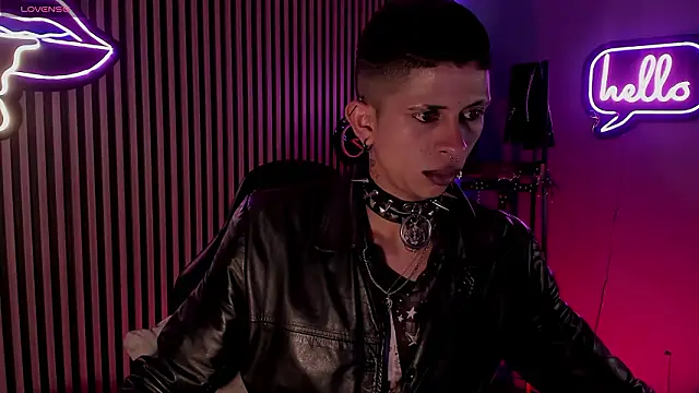 Snapshot of Maximoking26 chatting on 03-19-26, 01:53 Maximoking26 online show from 03-19-26, 01:53