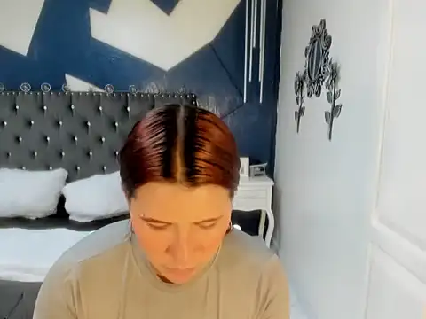 sara gray   online show from 03-24-26, 05:07