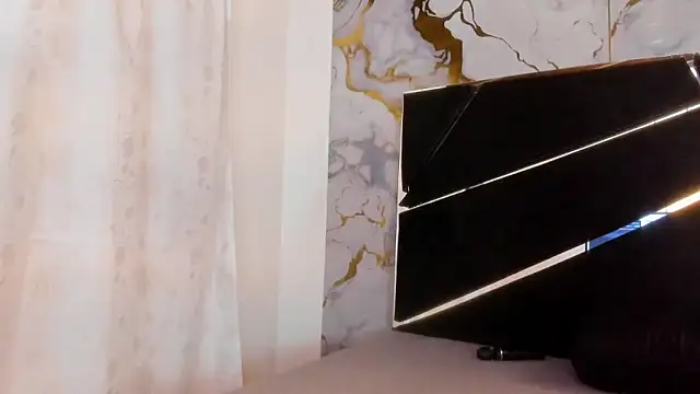 Snapshot of Couple_In_Heat chatting on 02-27-26, 07:36 Couple In Heat online show from 02-27-26, 07:36