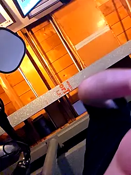 Snapshot of DLCheeks chatting on 02-15-26, 09:00 DLCheeks online show from 02-15-26, 09:00