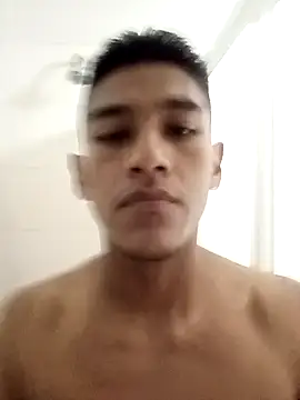 Snapshot of Rebexperience chatting on 02-15-26, 01:35 Rebexperience online show from 02-15-26, 01:35