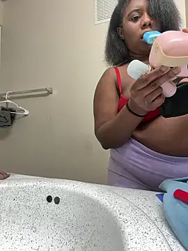 Snapshot of ShortcakeMochaa chatting on 03-25-26, 11:49 ShortcakeMochaa online show from 03-25-26, 11:49