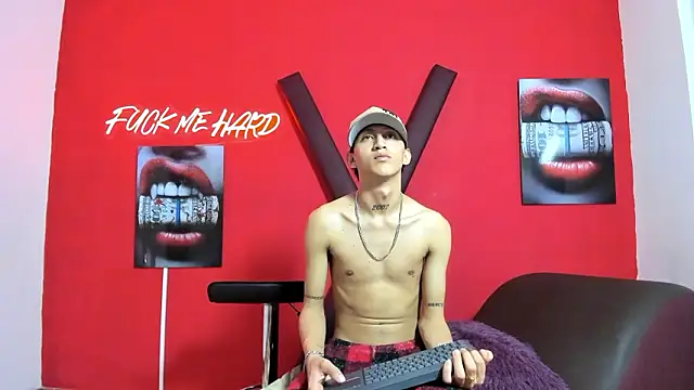 BOYS PLAY online show from 03-11-26, 04:40