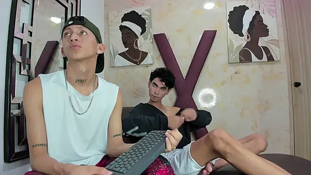 BOYS PLAY online show from 05-07-26, 01:22