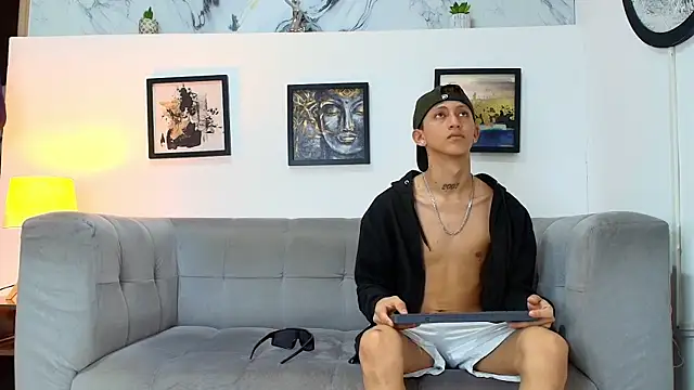 BOYS PLAY online show from 05-13-26, 01:25