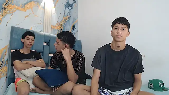 Snapshot of GOLD_BOYS chatting on 03-14-26, 01:16 GOLD BOYS online show from 03-14-26, 01:16