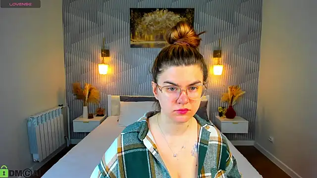 zoe j0y online show from 03-18-26, 02:15