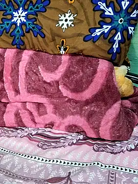 Snapshot of Roshni20 chatting on 03-21-26, 10:46 Roshni20 online show from 03-21-26, 10:46