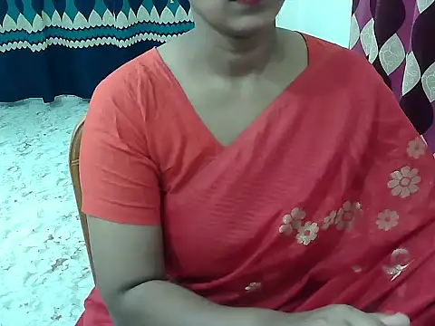 Snapshot of x-_10 chatting on 06-17-26, 06:20 x- 10 online show from 06-17-26, 06:20