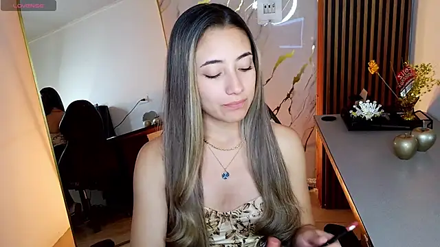 Snapshot of amy_ker_m chatting on 02-17-26, 09:10 amy ker m online show from 02-17-26, 09:10