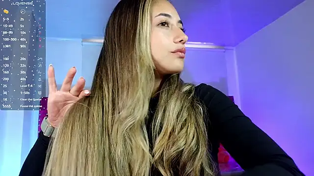 Snapshot of amy_ker_m chatting on 03-26-26, 10:04 amy ker m online show from 03-26-26, 10:04