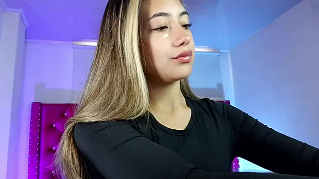 Snapshot of amy_ker_m chatting on 04-02-26, 01:09 amy ker m online show from 04-02-26, 01:09