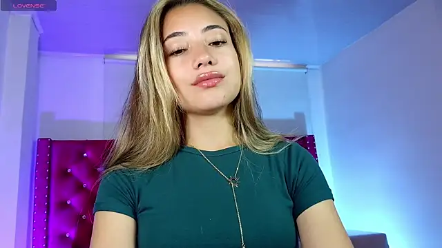 Snapshot of amy_ker_m chatting on 04-04-26, 08:28 amy ker m online show from 04-04-26, 08:28