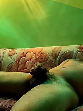 Snapshot of kingu92 chatting on 02-15-26, 04:03 kingu92 online show from 02-15-26, 04:03