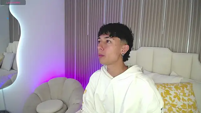 Aiden Rivers  online show from 02-26-26, 12:26