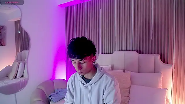 Aiden Rivers  online show from 03-01-26, 01:02