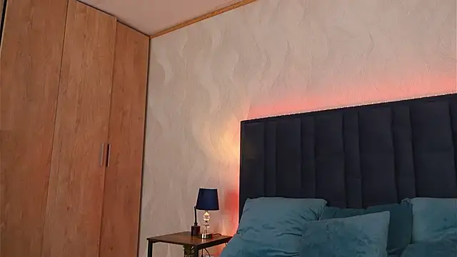 LucyDeLuca online show from 03-10-26, 08:52