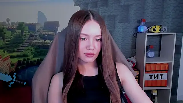 AshleyGlover online show from 02-25-26, 04:49