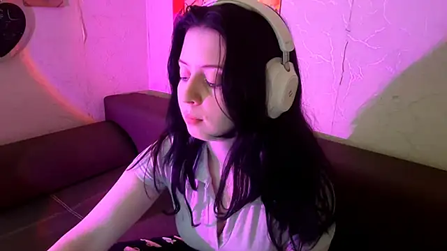 MindyMinty online show from 03-09-26, 05:11