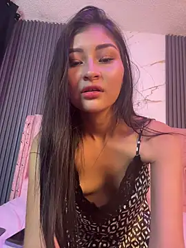 Snapshot of Aylin_fire chatting on 02-27-26, 06:52 Aylin fire online show from 02-27-26, 06:52