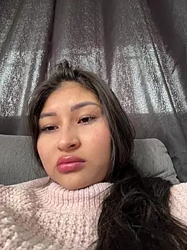 Snapshot of Aylin_fire chatting on 03-18-26, 07:06 Aylin fire online show from 03-18-26, 07:06