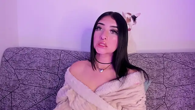 Snapshot of Kattengel_ chatting on 06-18-26, 10:58 Kattengel online show from 06-18-26, 10:58