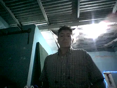 Snapshot of Tukutwo chatting on 03-19-26, 11:42 Tukutwo online show from 03-19-26, 11:42