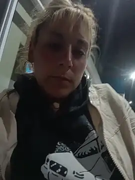 Snapshot of mimi6982 chatting on 02-17-26, 07:16 mimi6982 online show from 02-17-26, 07:16