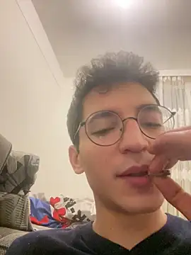 Snapshot of mnt1sks chatting on 02-19-26, 11:23 mnt1sks online show from 02-19-26, 11:23