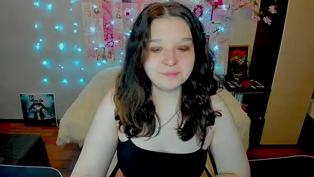 Snapshot of Kate_Acid chatting on 06-18-26, 12:00 Kate Acid online show from 06-18-26, 12:00