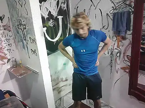 Snapshot of AntonBoyToy chatting on 07-11-26, 01:08 AntonBoyToy online show from 07-11-26, 01:08