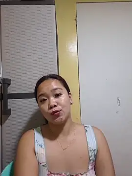 Snapshot of Polished_Princess chatting on 03-08-26, 08:40 Polished Princess online show from 03-08-26, 08:40