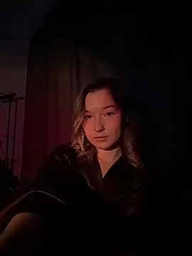 Snapshot of EmmaTurners chatting on 02-18-26, 06:59 EmmaTurners online show from 02-18-26, 06:59