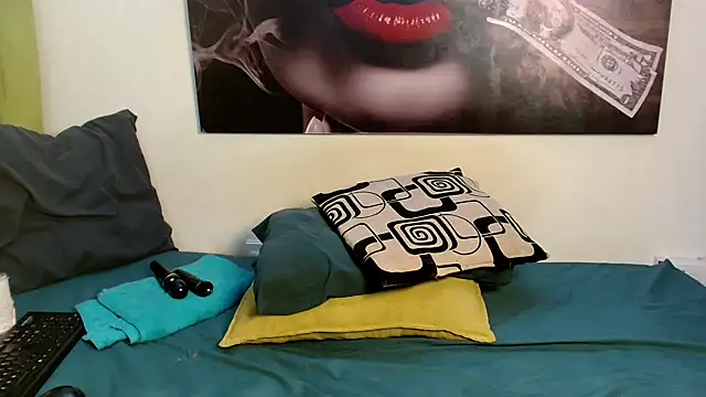 Snapshot of CLEO-001 chatting on 04-30-26, 05:41 CLEO-001 online show from 04-30-26, 05:41