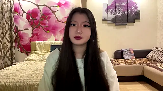 Snapshot of MaeRaads chatting on 03-19-26, 06:34 MaeRaads online show from 03-19-26, 06:34