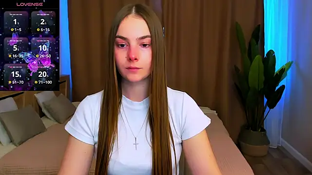 Maddy Wood  online show from 03-06-26, 02:57