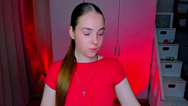 Maddy Wood  online show from 05-17-26, 02:46
