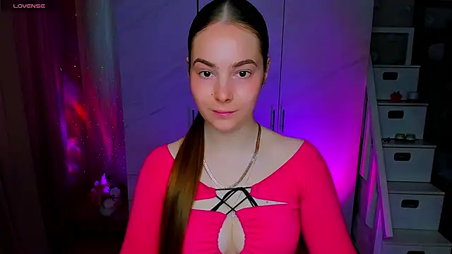 Maddy Wood  online show from 05-19-26, 09:26