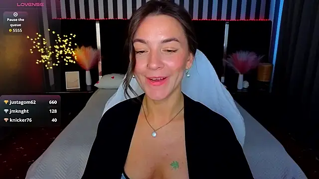 GracefulMichelle online show from 05-12-26, 08:00