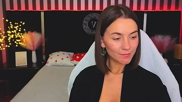 GracefulMichelle online show from 05-19-26, 01:56