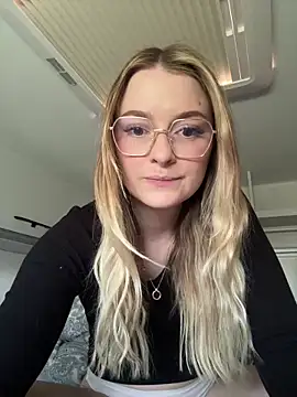 melanieTesss online show from 05-10-26, 07:57