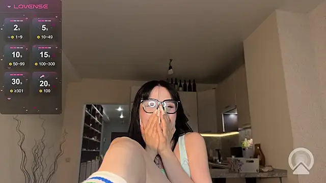Snapshot of alicelanei chatting on 04-15-26, 07:58 alicelanei online show from 04-15-26, 07:58