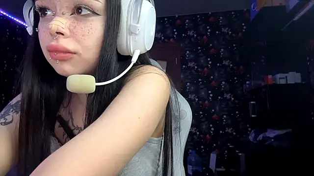 Luna Sohotti online show from 03-12-26, 03:29