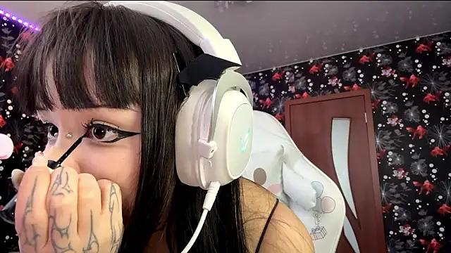 Luna Sohotti online show from 03-23-26, 03:16